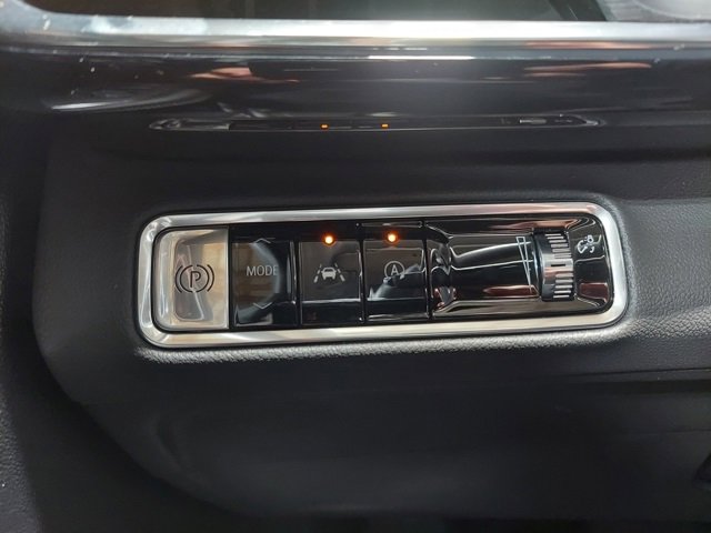 Certified 2025 Buick Envision Preferred image 31