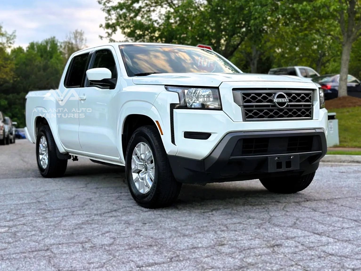 Used 2023 Nissan Frontier SV image 7