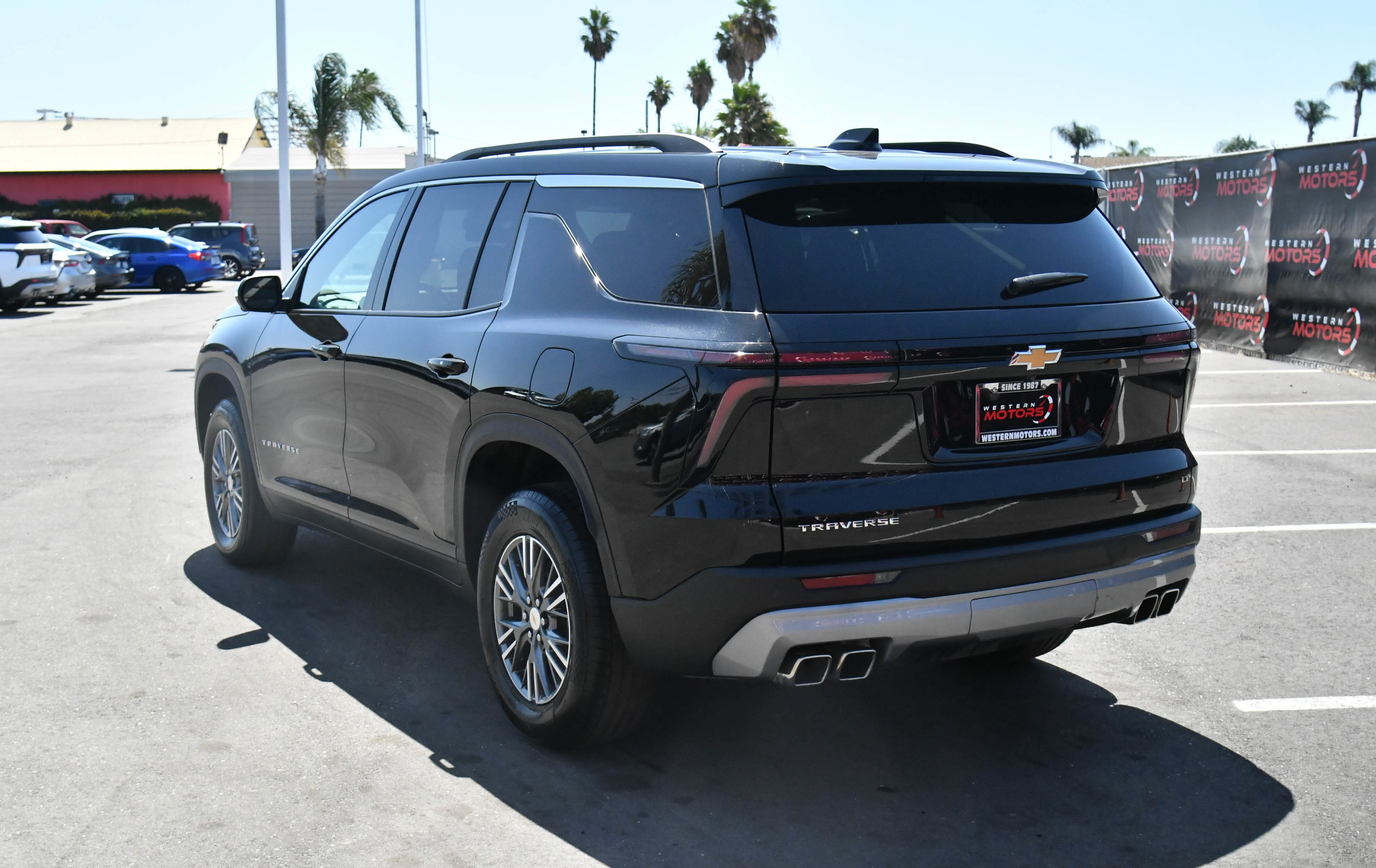 Used 2024 Chevrolet Traverse LT image 6