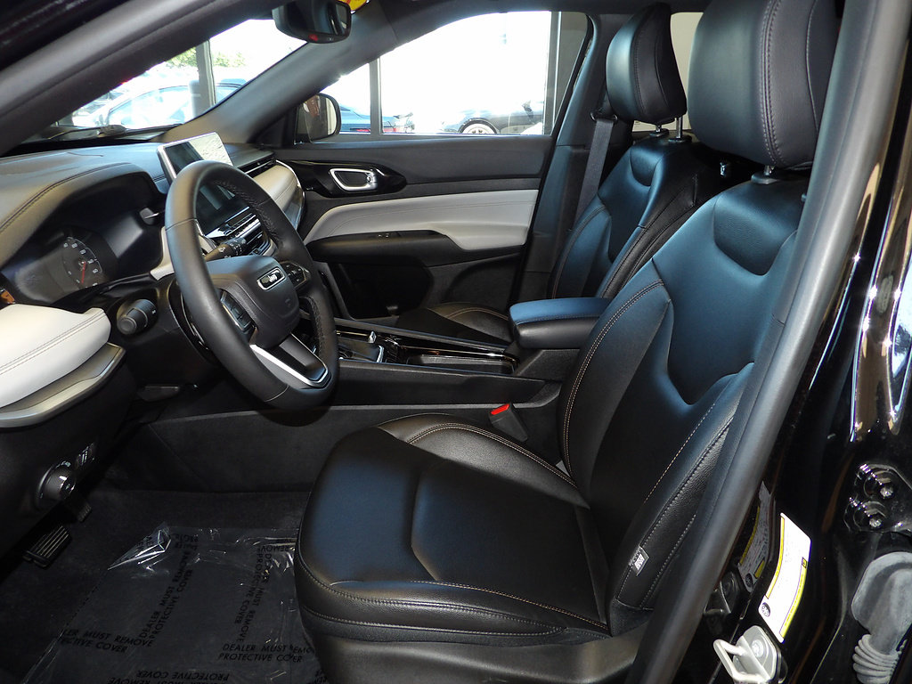 Used 2024 Jeep Compass Limited AWD/4WD image 25