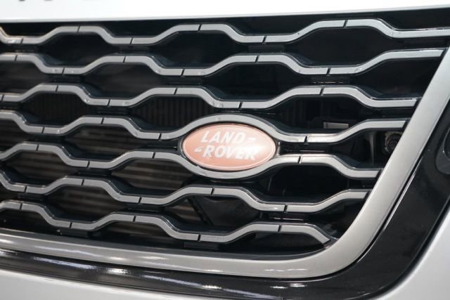 Used 2018 Land Rover Range Rover Velar R-Dynamic HSE image 9