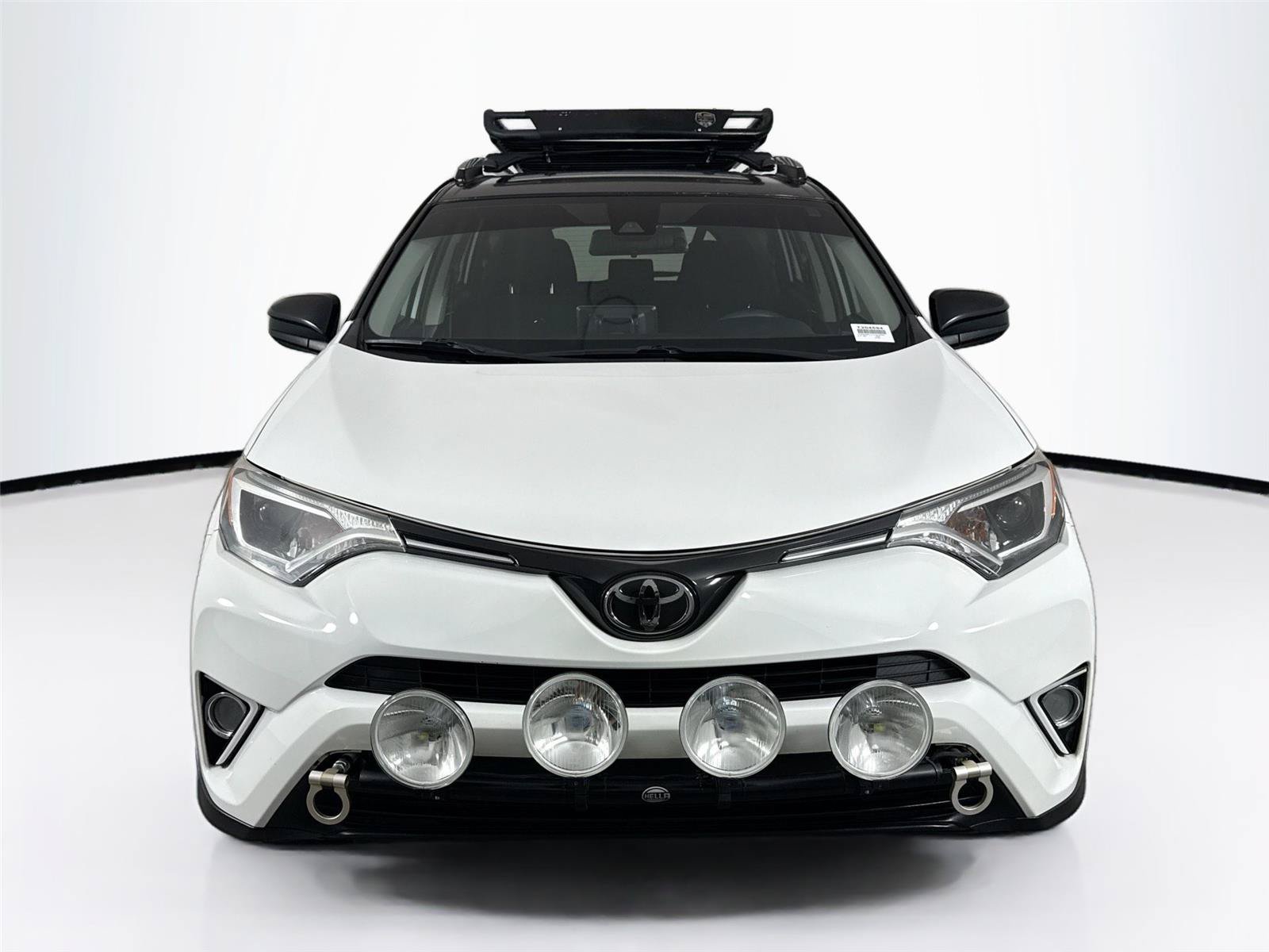 Used 2018 Toyota RAV4 LE FWD image 7