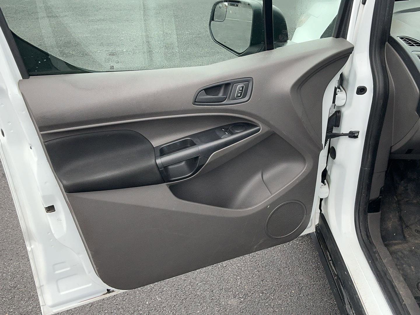 Used 2020 Ford Transit Connect XL image 20