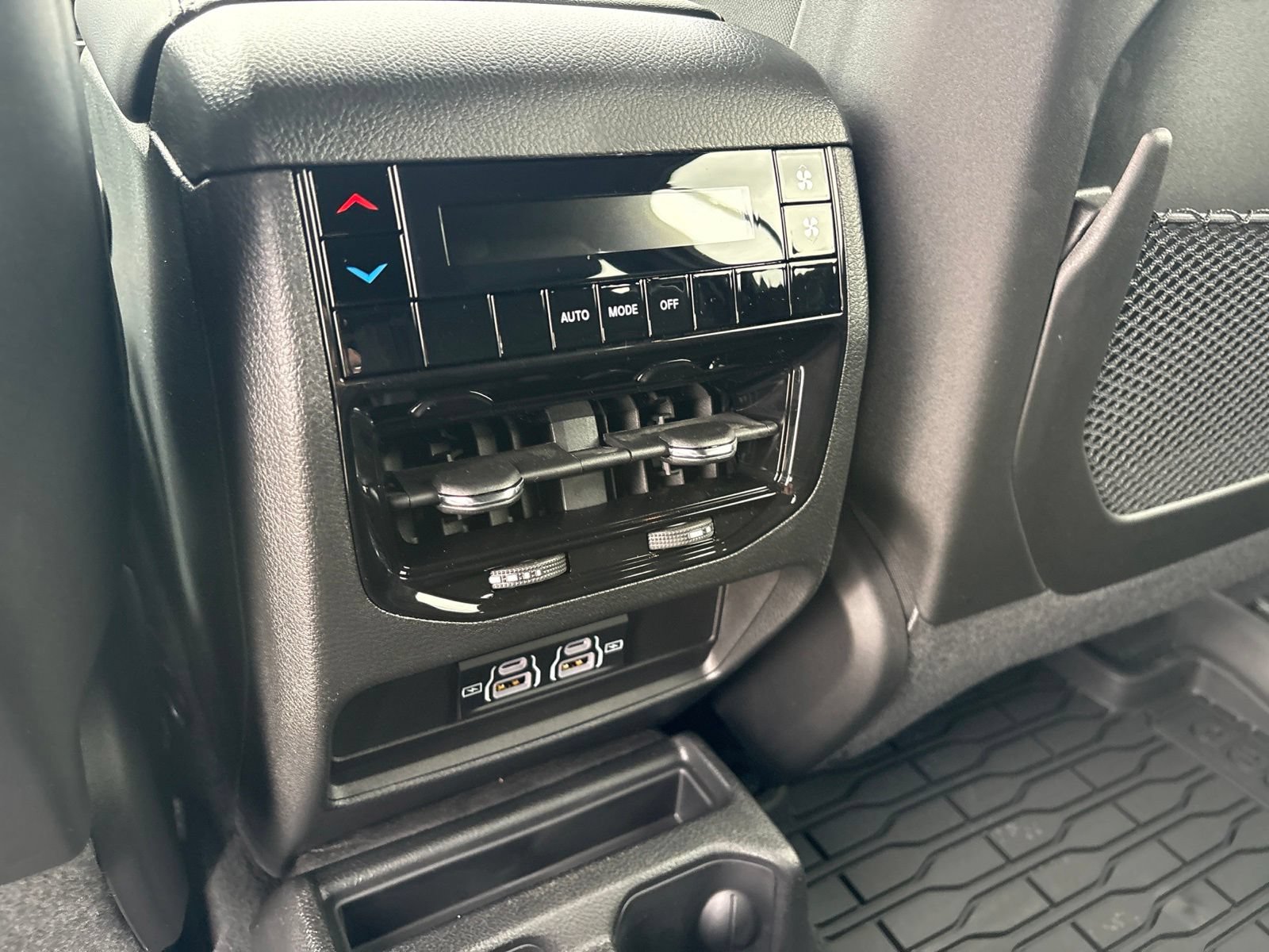 New 2026 Jeep Grand Cherokee L Laredo RWD image 14