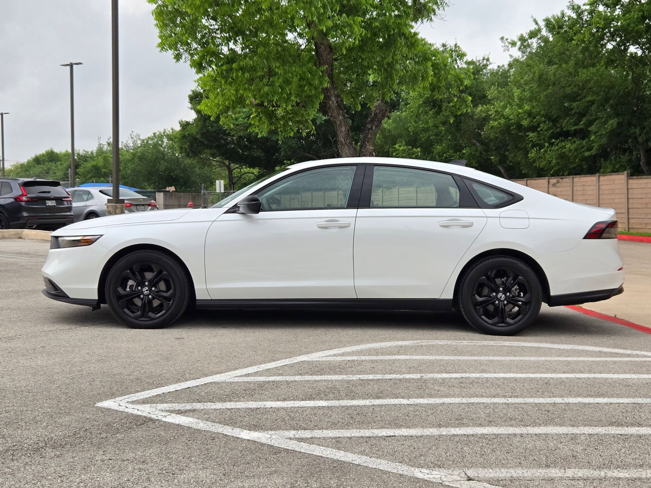 Certified 2025 Honda Accord SE image 6