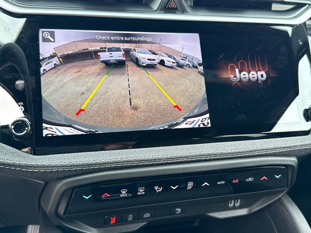 New 2026 Jeep Cherokee Laredo AWD/4WD image 28
