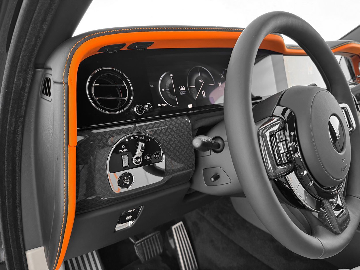 New 2026 Rolls-Royce Cullinan Black Badge image 19