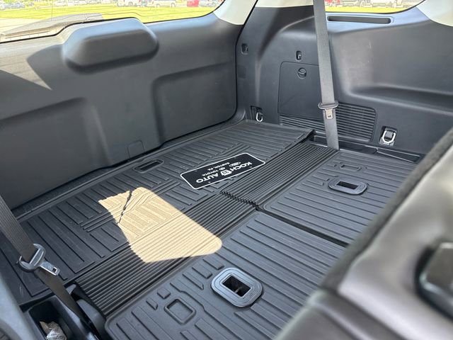 Used 2025 Ford Explorer Active w/ Active Comfort Package AWD/4WD image 16