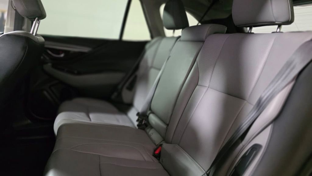 Used 2023 Subaru Outback Limited image 26
