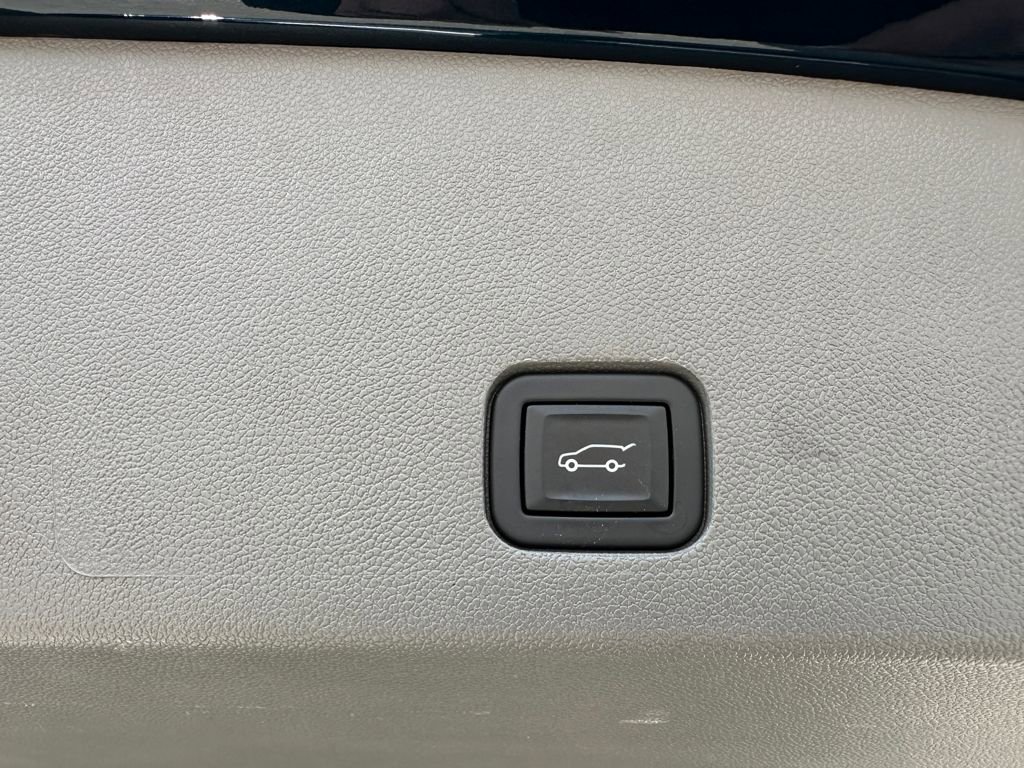 Used 2024 Cadillac XT6 Premium Luxury image 23