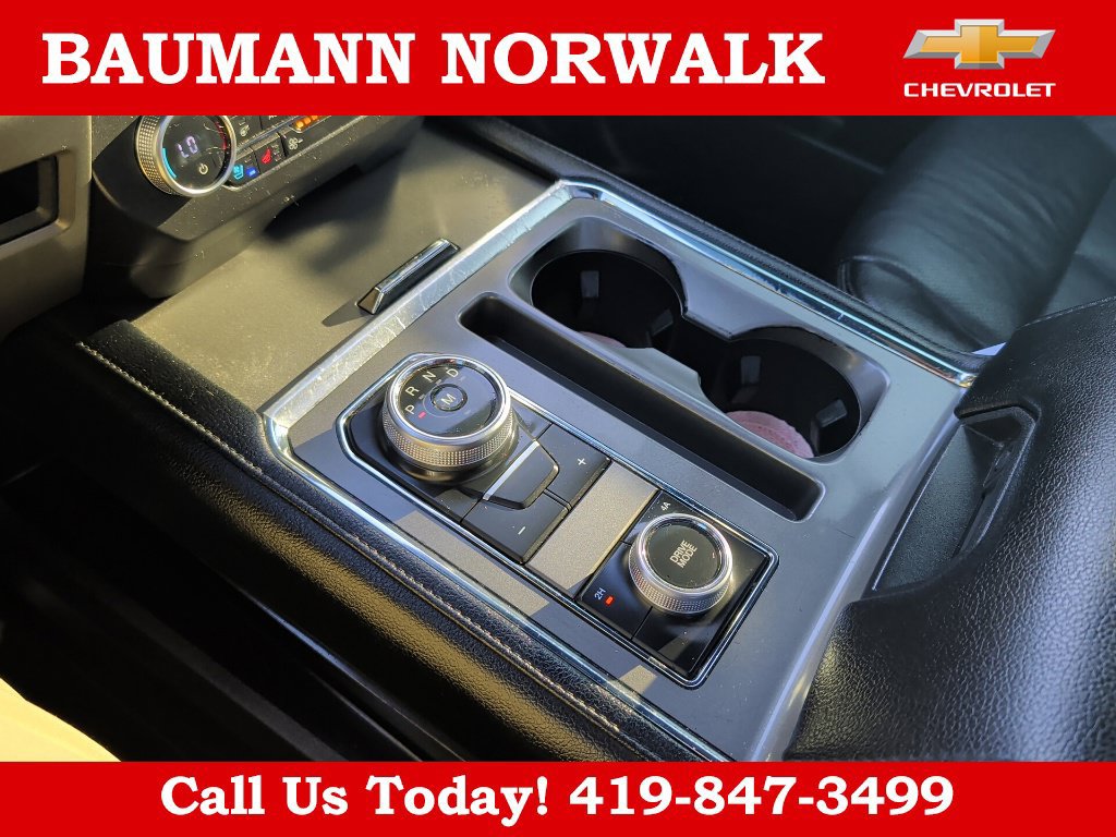 Used 2020 Ford Expedition XLT w/ Equipment Group 202A AWD/4WD image 28