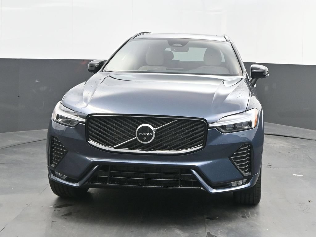 New 2026 Volvo XC60 B5 Plus w/ Protection Package Premier AWD/4WD image 10