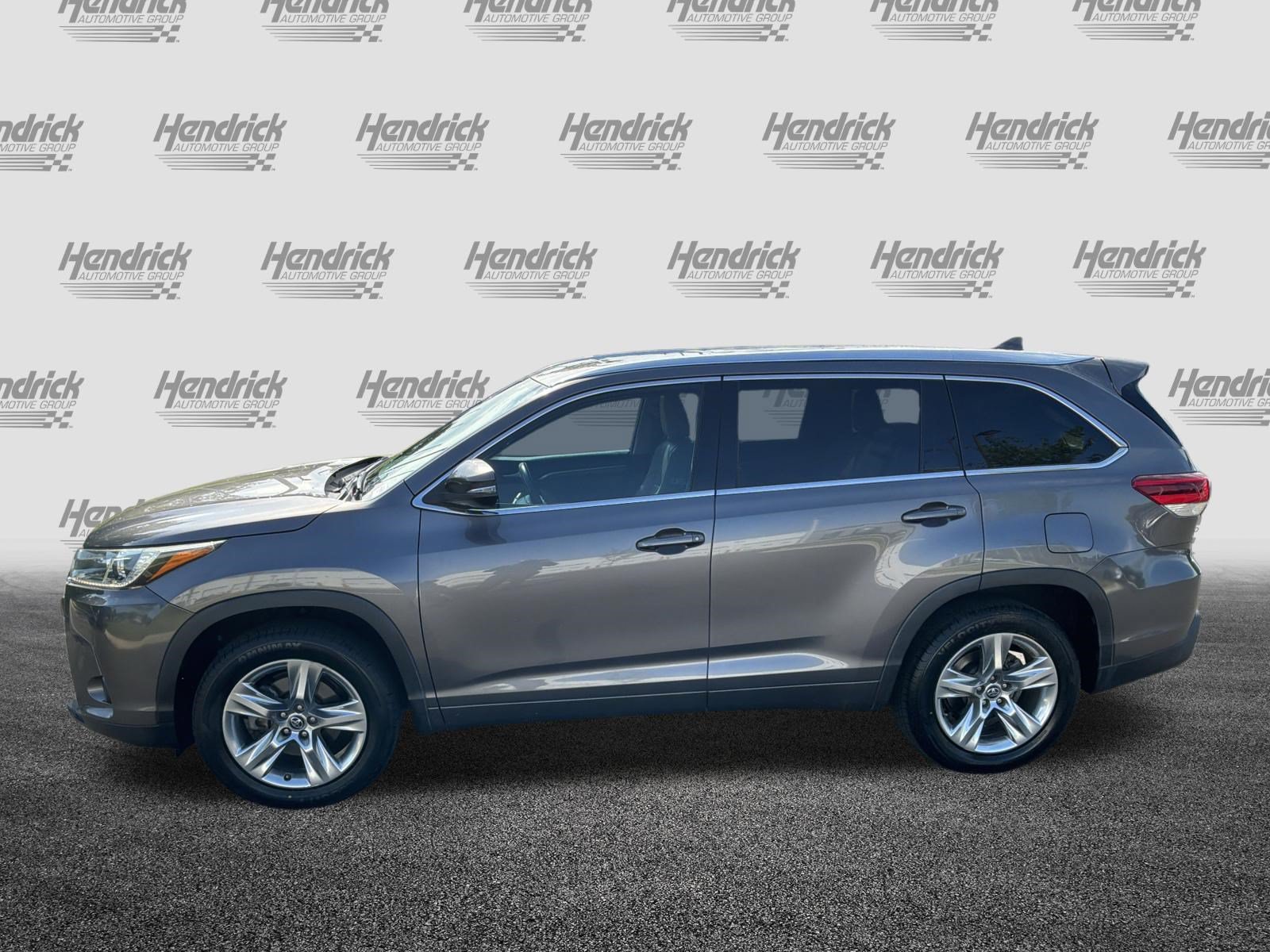 Used 2018 Toyota Highlander Limited FWD image 7