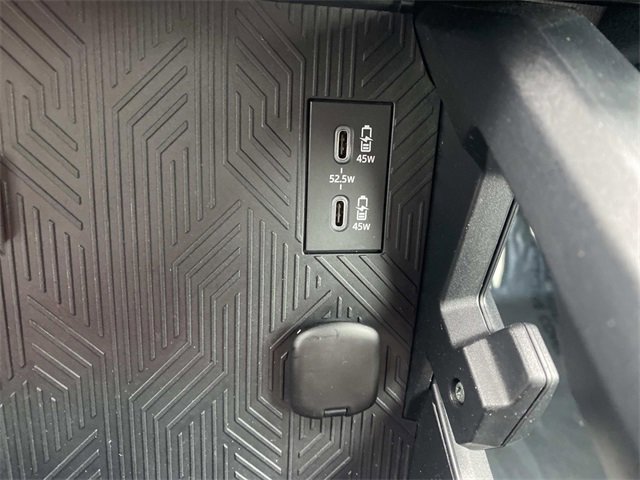 Used 2024 Toyota Tacoma TRD Off-Road image 30