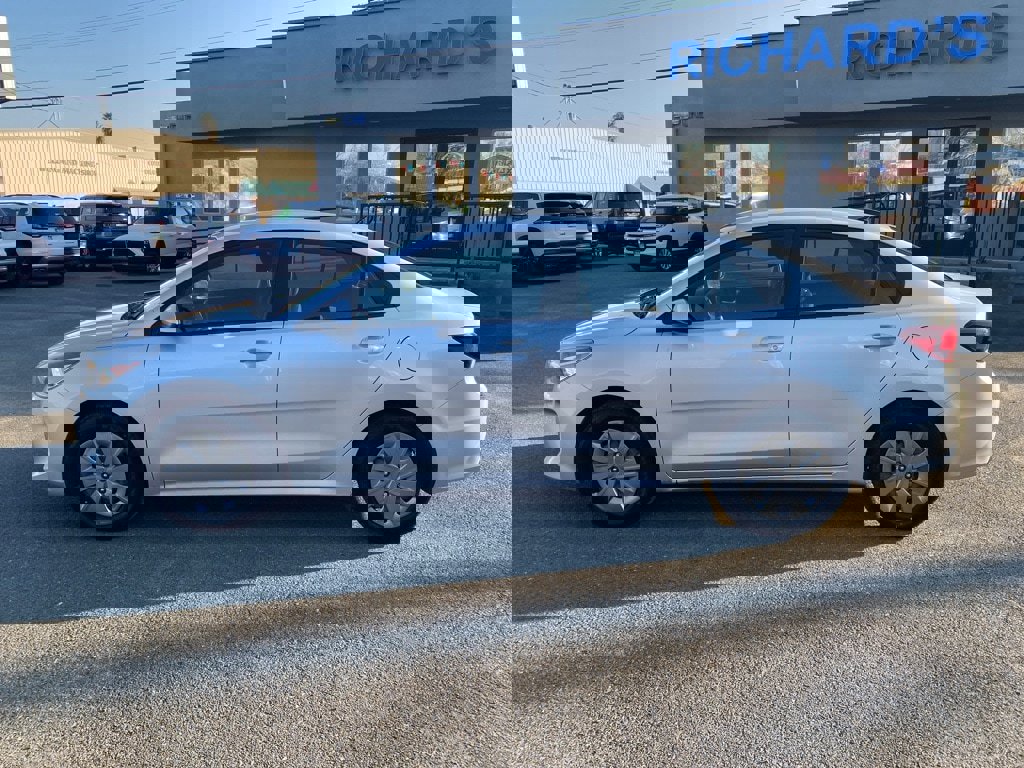 Used 2019 Kia Rio S image 8