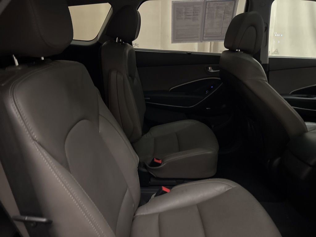 Used 2015 Hyundai Santa Fe Limited w/ Option Group 04 image 25