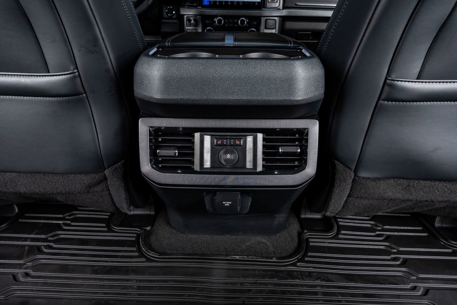 Used 2025 Ford F350 Platinum image 33