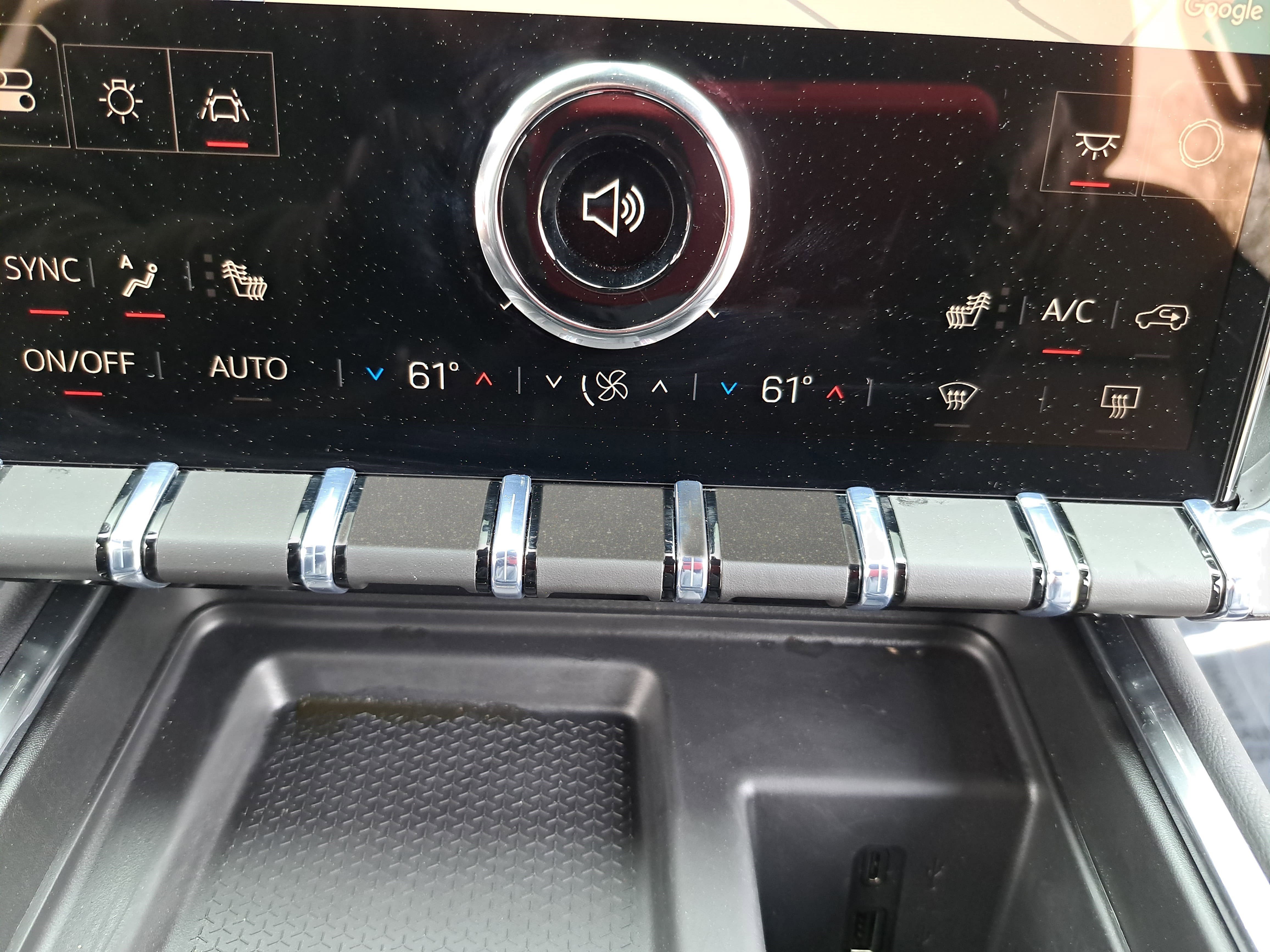 Used 2026 GMC Acadia Elevation w/ Elevation Premium Package image 25