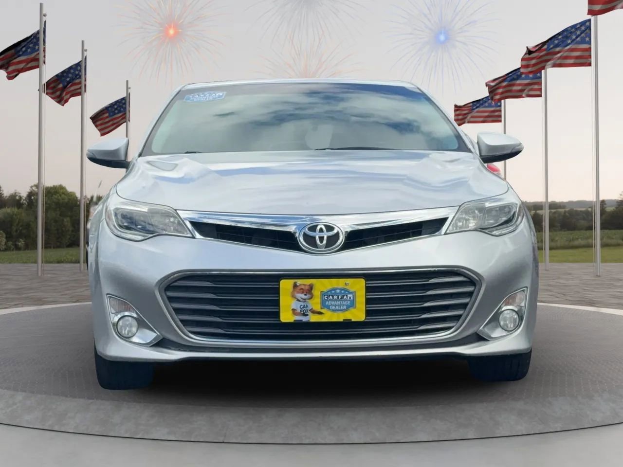 Used 2013 Toyota Avalon XLE Touring FWD image 4