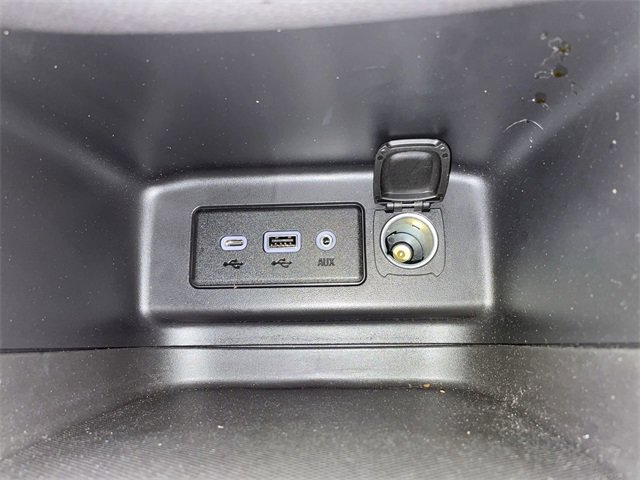 Certified 2024 Chevrolet Equinox LT w/ LPO, Floor Liner Package image 28