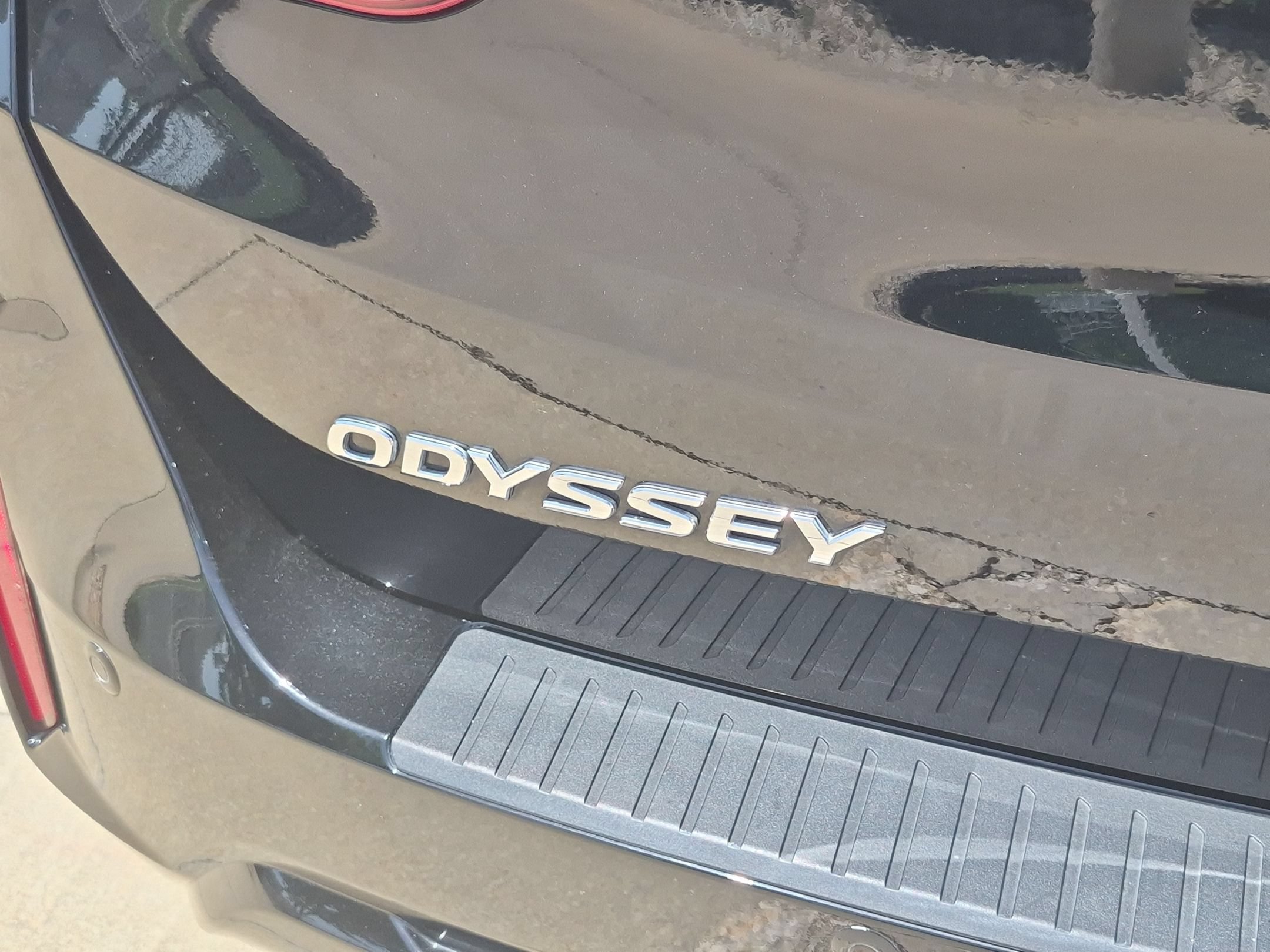 Certified 2025 Honda Odyssey Touring image 32