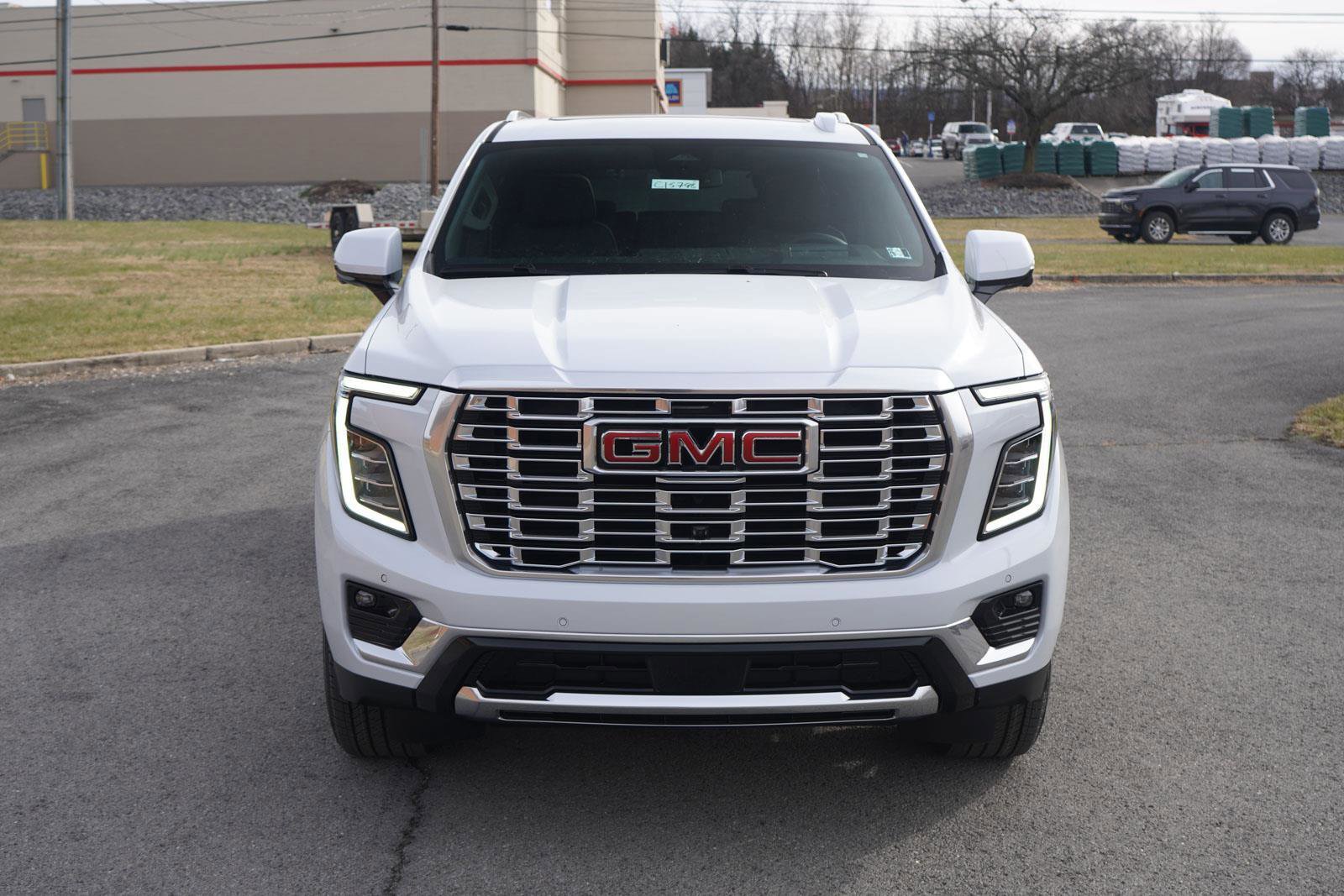 New 2026 GMC Yukon XL Denali w/ Sun & Power Step Package image 9