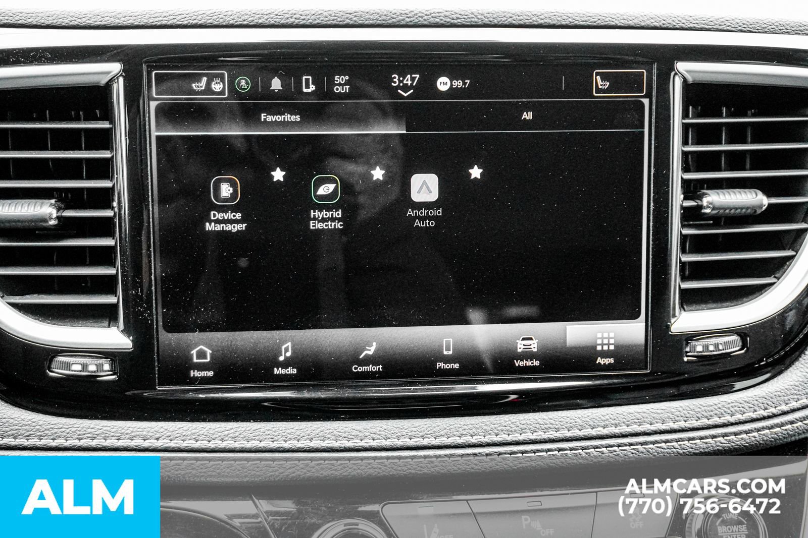 Used 2023 Chrysler Pacifica Touring-L image 40