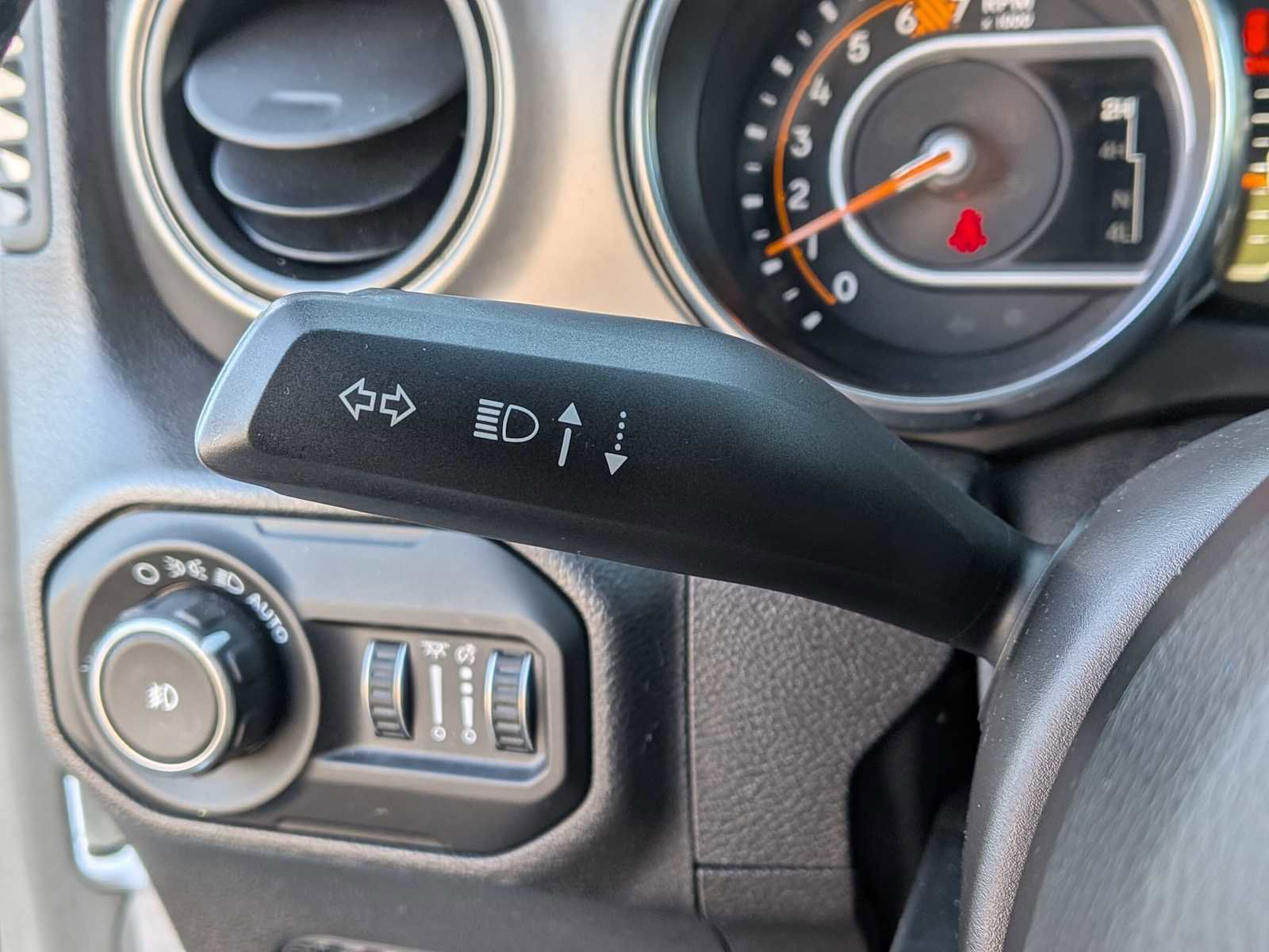 Used 2021 Jeep Wrangler Unlimited Sport image 25