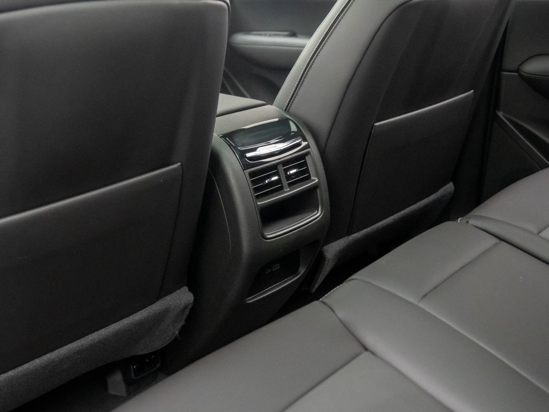 New 2026 Cadillac XT5 Premium Luxury w/ Driver Assist Package AWD/4WD image 17