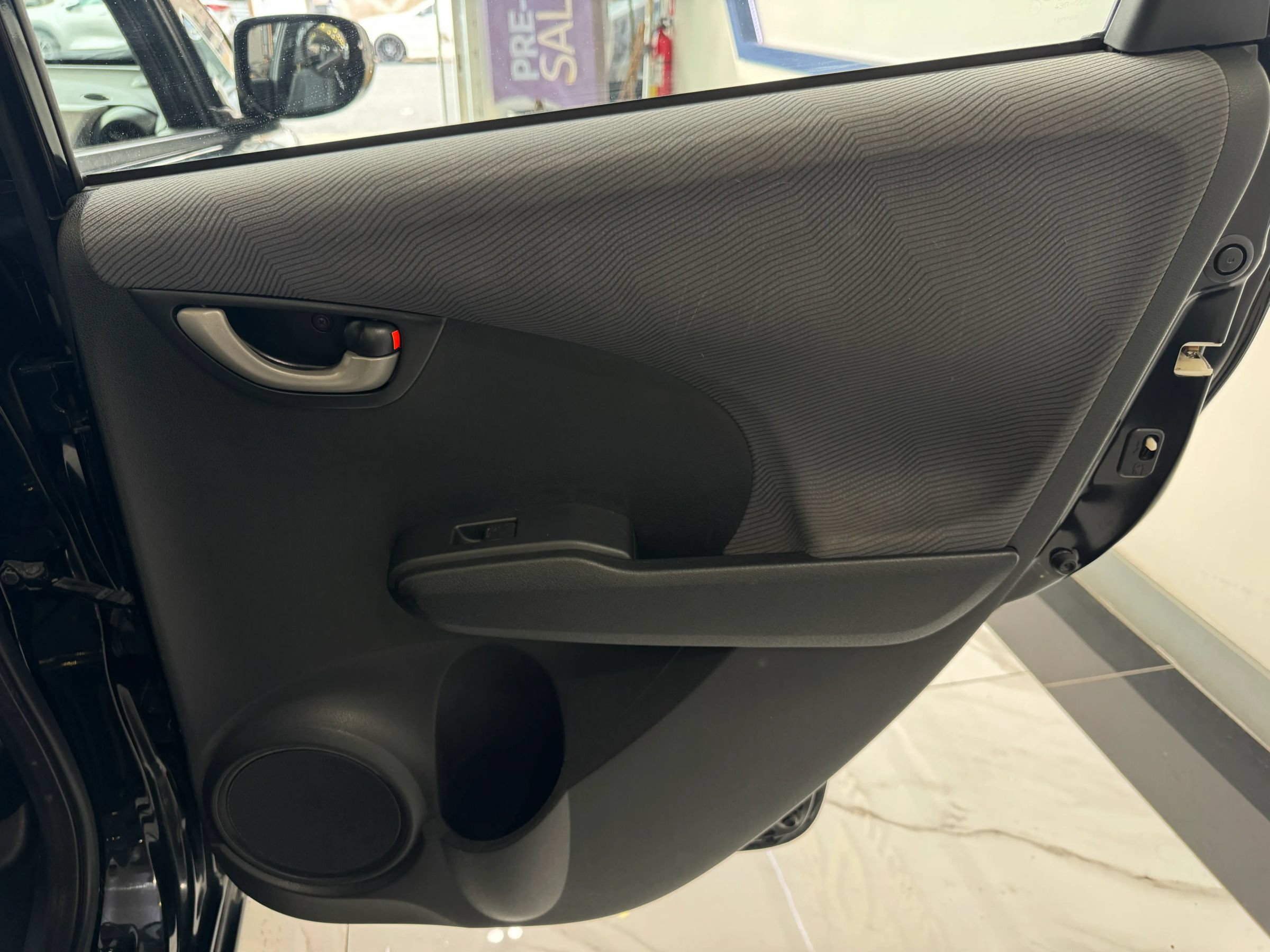 Used 2010 Honda Fit image 22
