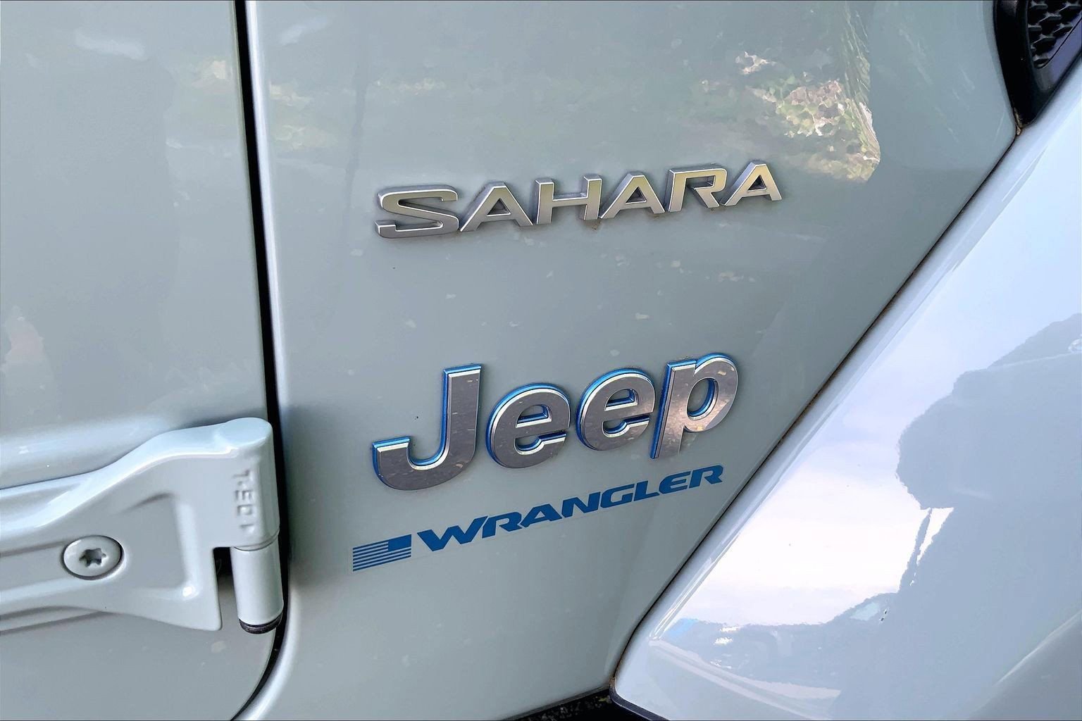 Used 2023 Jeep Wrangler Unlimited Sahara w/ Cold Weather Group AWD/4WD image 26
