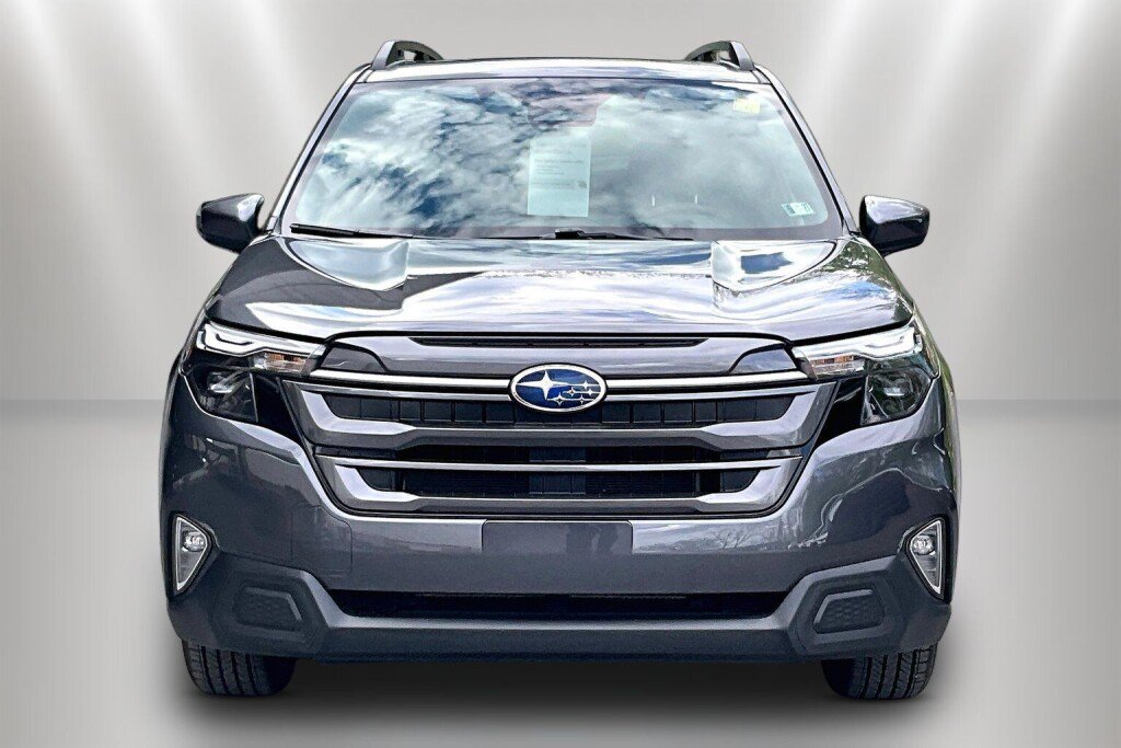 Certified 2026 Subaru Forester Premium AWD/4WD image 2