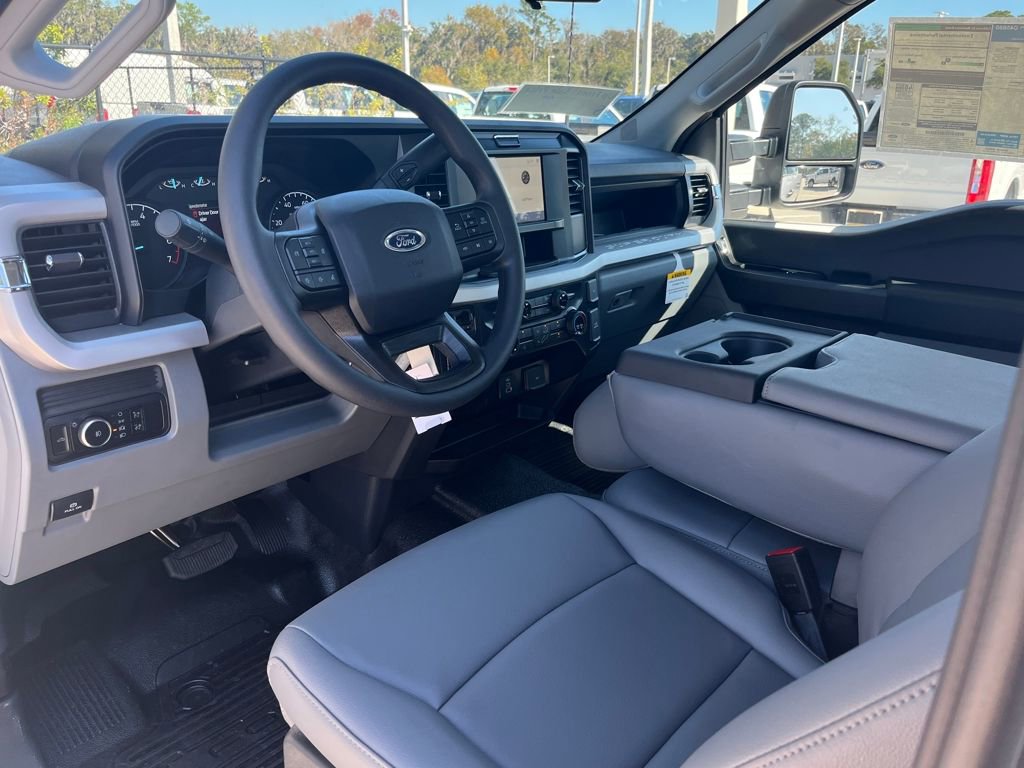 New 2026 Ford F250 XL w/ XL Chrome Package image 5