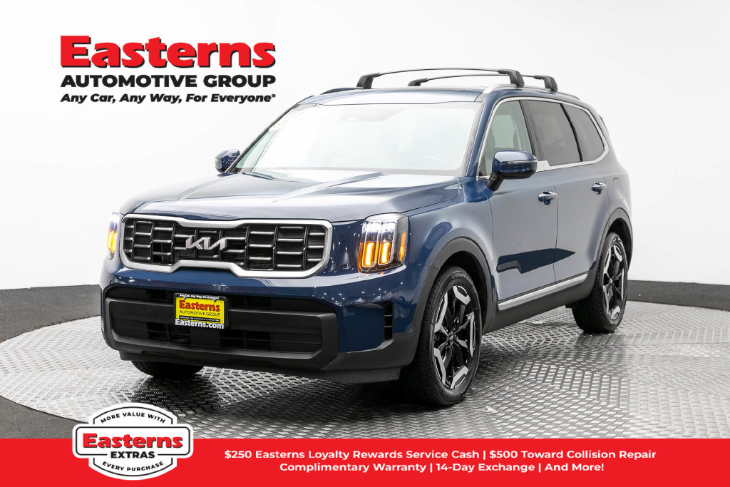 Used 2024 Kia Telluride S w/ S Sunroof Package