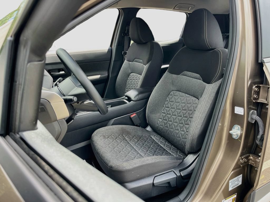 Used 2026 Nissan Kicks SV FWD image 20