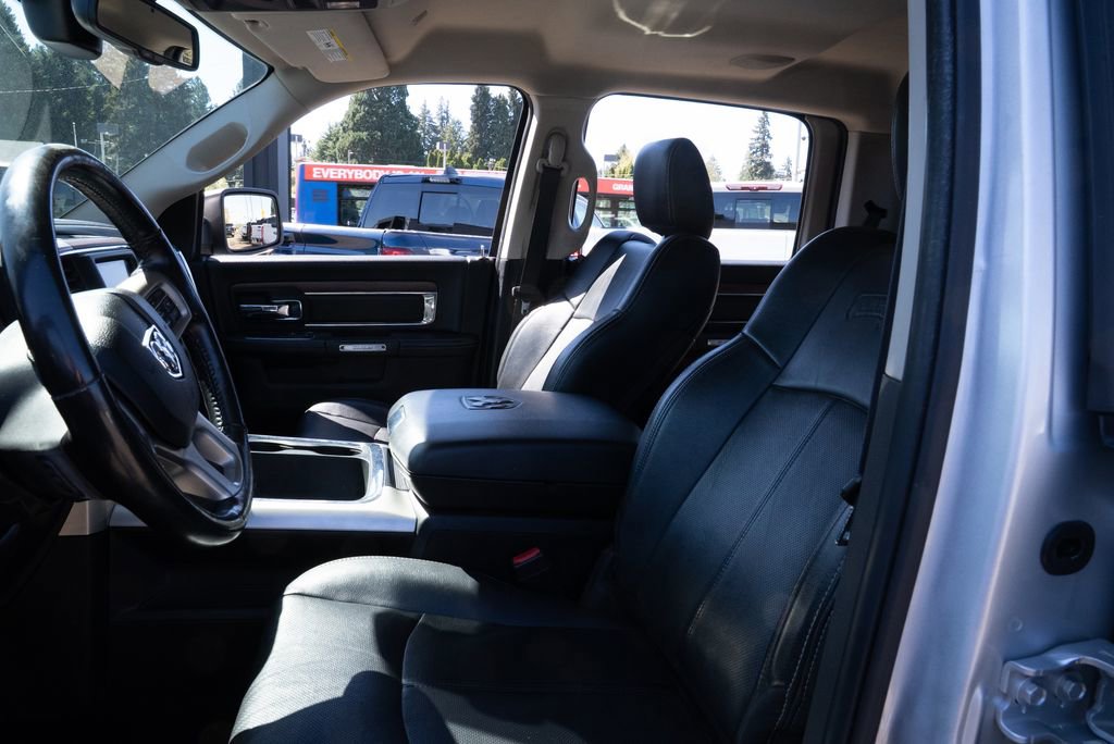 Used 2018 RAM 1500 Laramie w/ Convenience Group AWD/4WD image 19