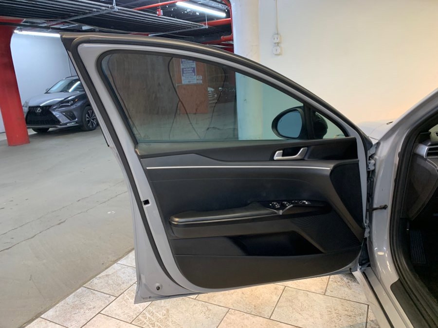 Used 2022 Kia K5 GT-Line FWD image 13