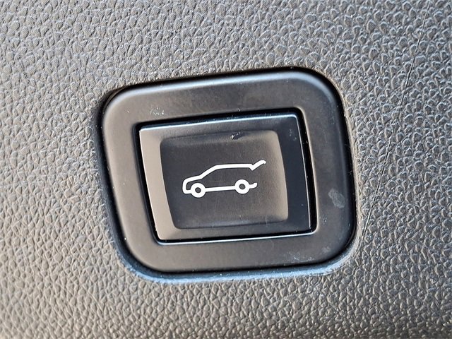 Used 2022 Chevrolet Tahoe LT image 27