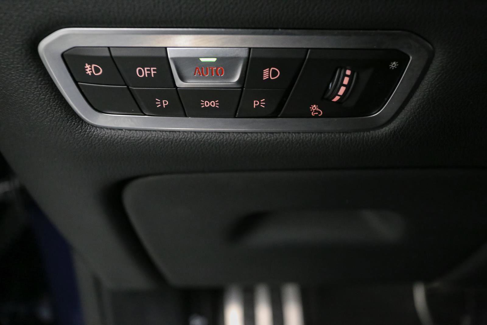 Used 2021 BMW X5 xDrive40i w/ M Sport Package image 47