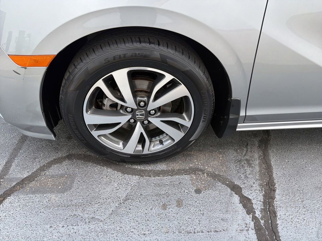 Used 2023 Honda Odyssey Touring image 14