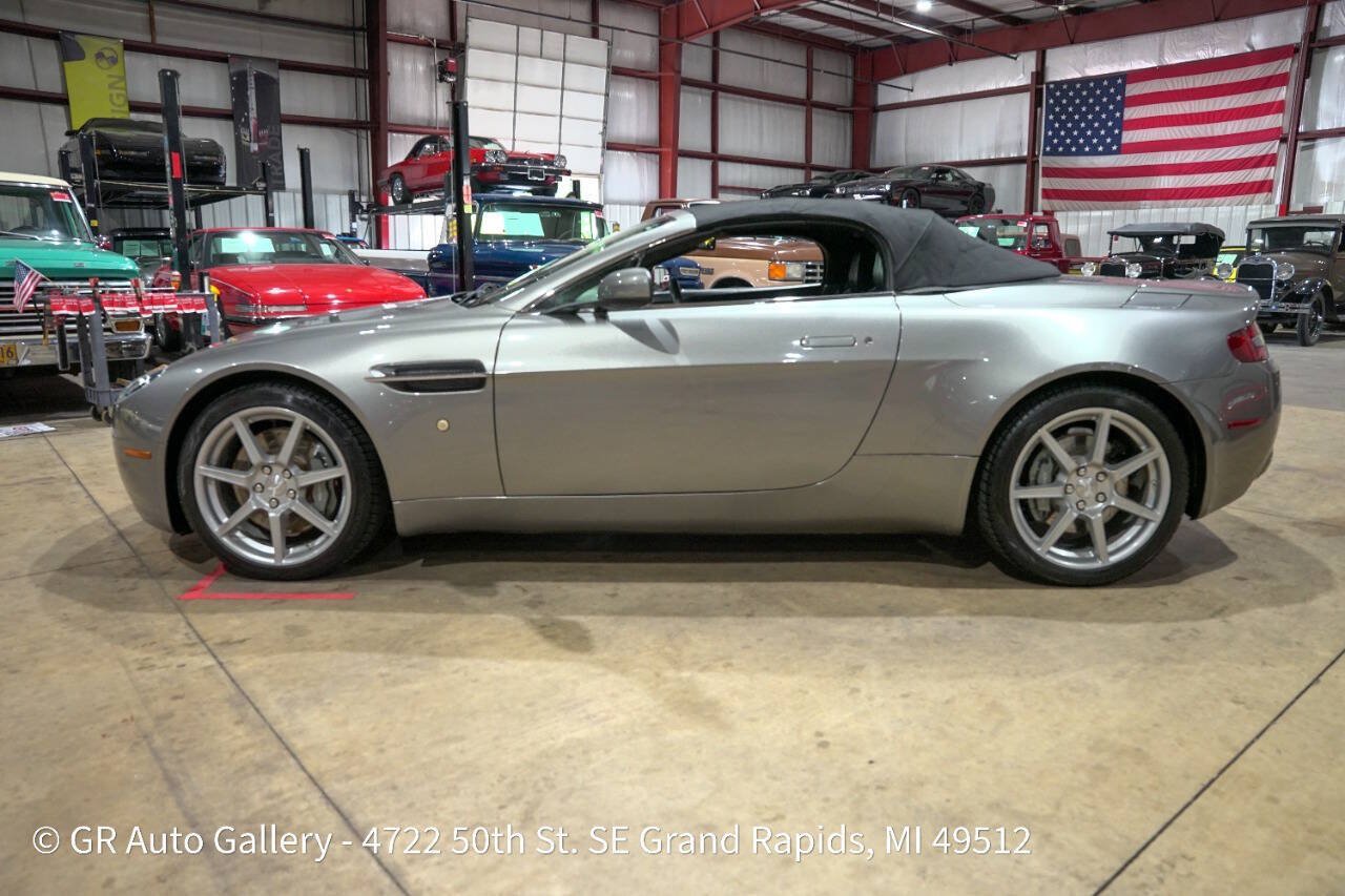 Used 2007 Aston Martin V8 Vantage Roadster RWD image 21