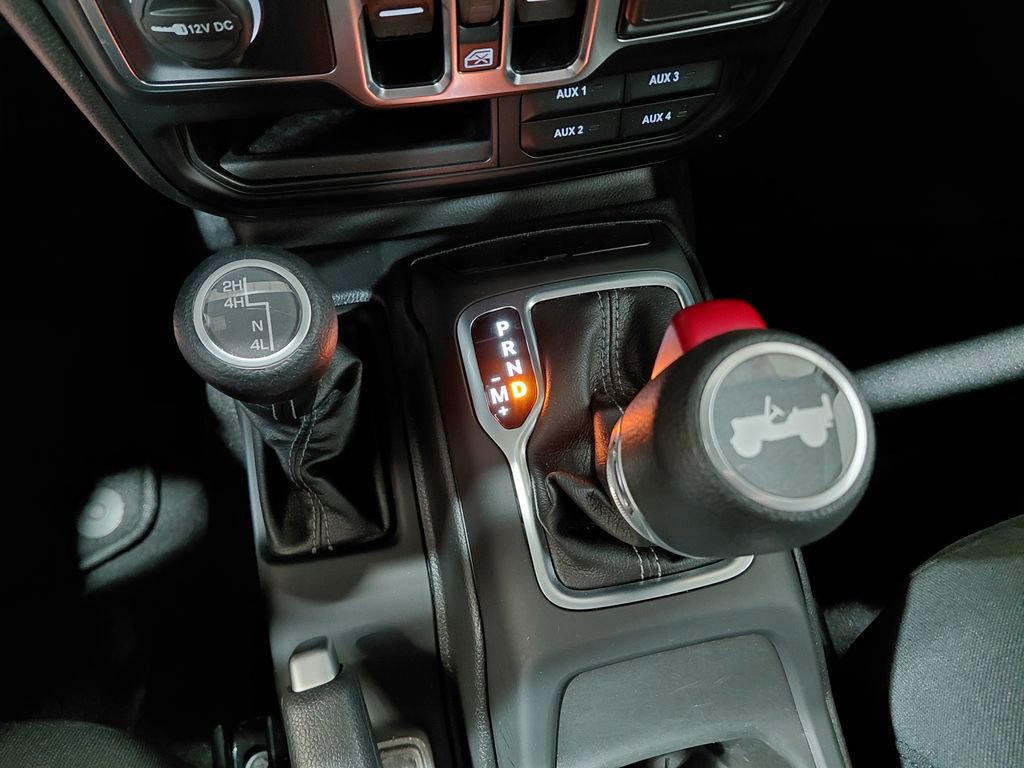 Used 2025 Jeep Wrangler Unlimited Sport AWD/4WD image 11