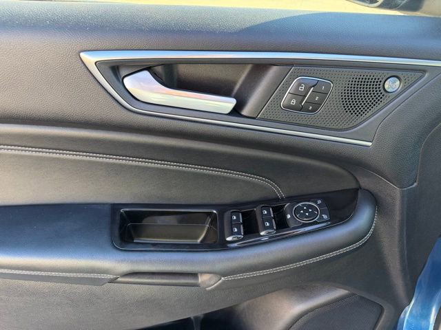 Used 2020 Ford Edge Titanium w/ Equipment Group 301A image 15
