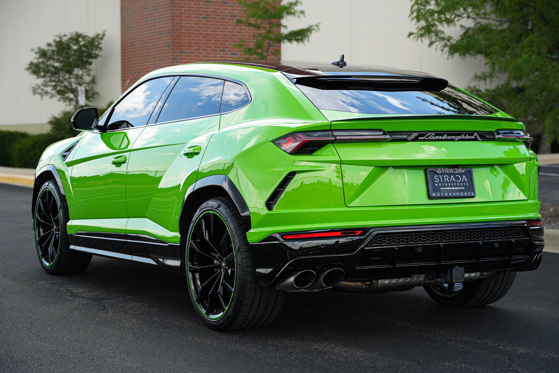 Used 2021 Lamborghini Urus AWD/4WD image 8