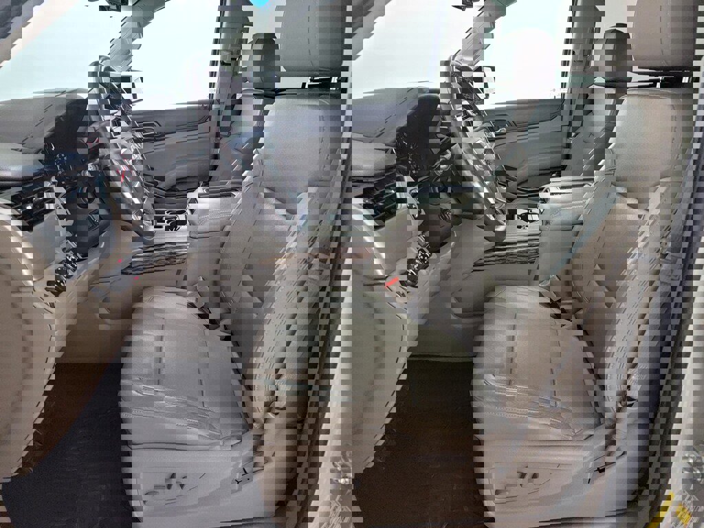 Used 2016 GMC Yukon SLT w/ Open Road Package image 13