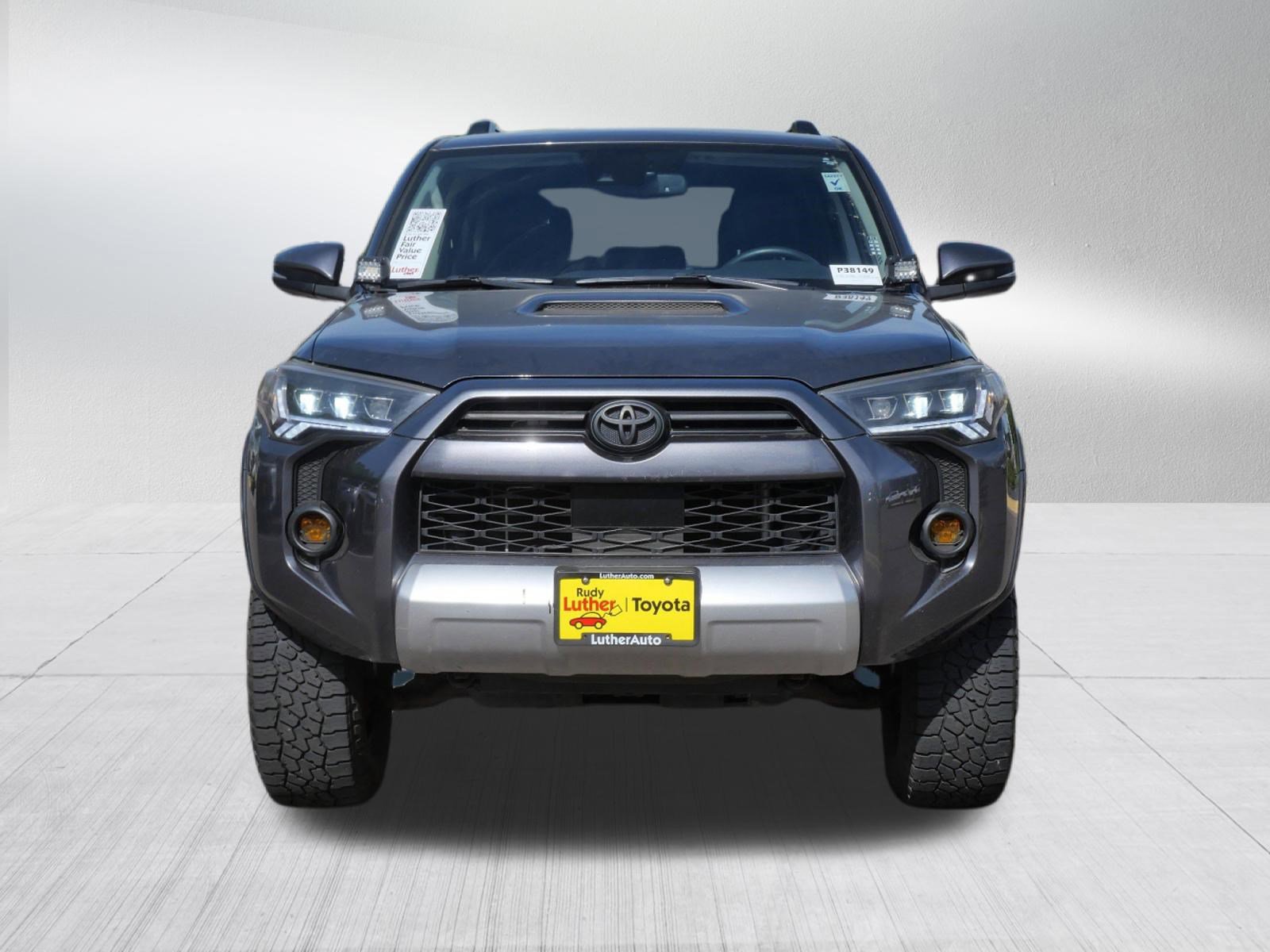 Certified 2020 Toyota 4Runner TRD Off-Road Premium AWD/4WD image 2