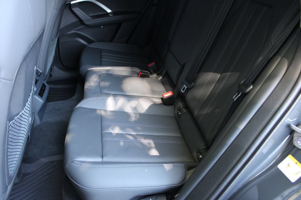 Used 2025 Audi Q5 Premium Plus w/ Premium Plus AWD/4WD image 23