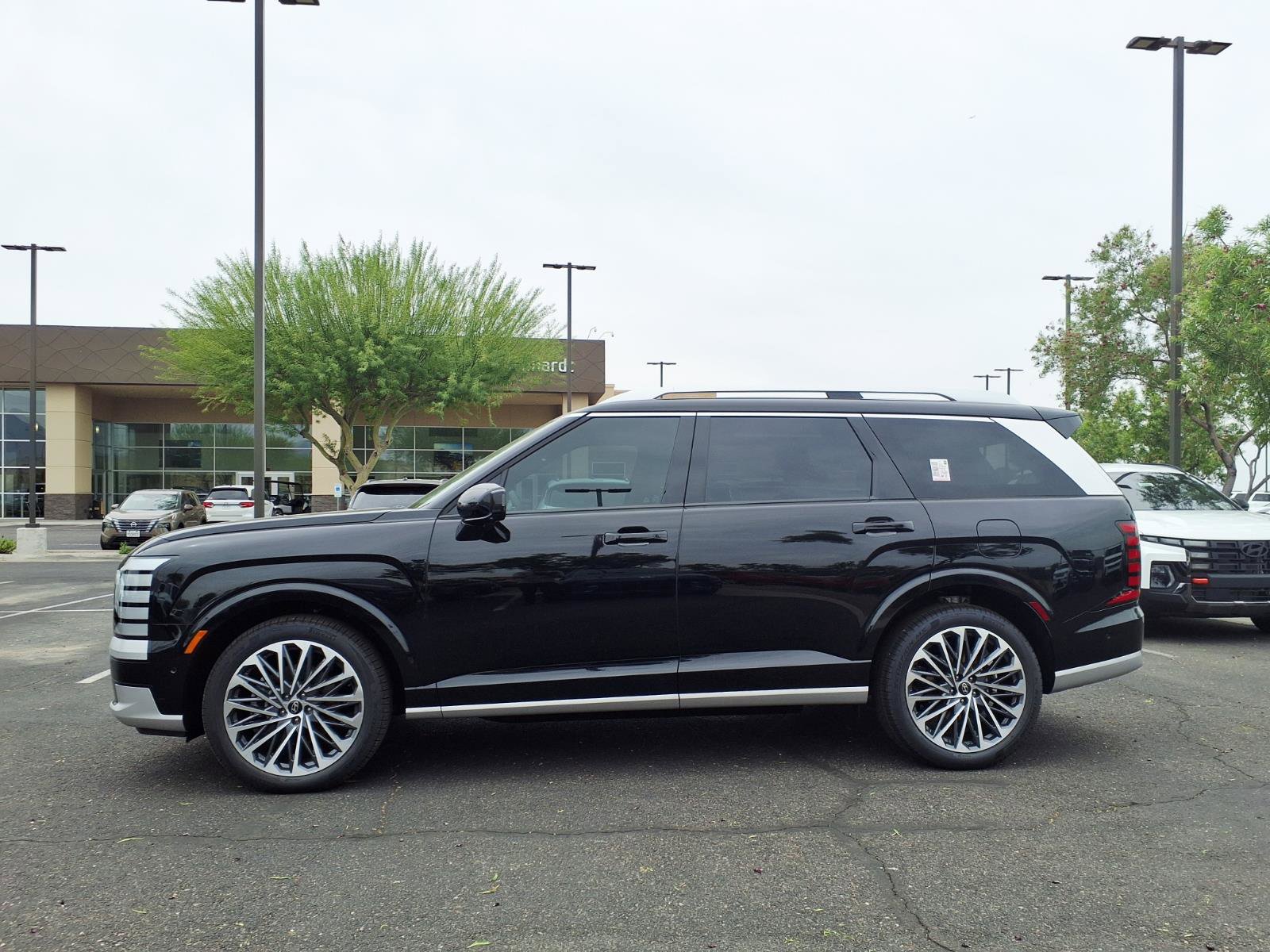 New 2026 Hyundai Palisade Calligraphy FWD image 3