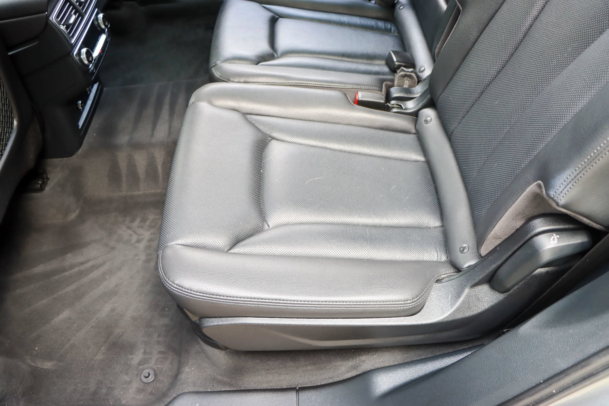 Used 2018 Audi Q7 3.0T Prestige AWD/4WD image 18