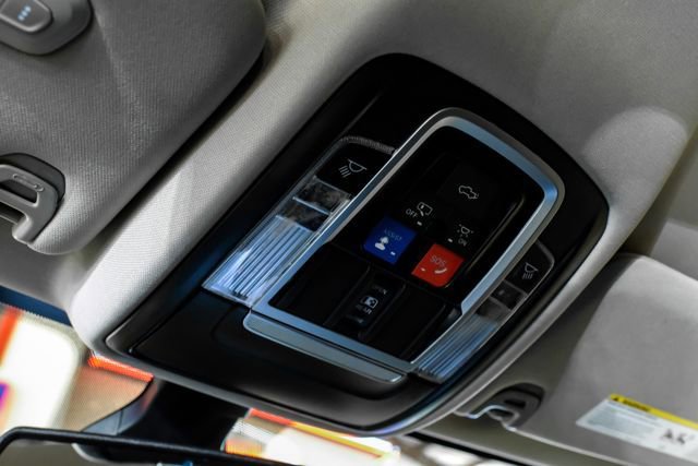 Used 2024 RAM 3500 Laramie w/ Towing Technology Group image 30